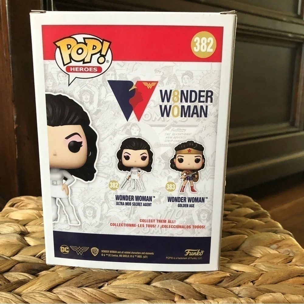 Funko Pop Wonder Woman Secret agent #382